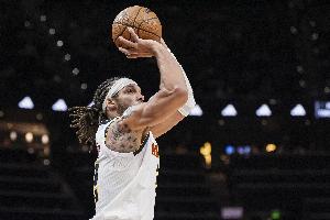 manbetx万博-投射大年！阿隆-戈登本赛季中距离&amp;三分&amp;罚球命中率均生涯新高