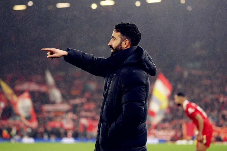 manbetx万博体育-曼联赛季前瞻：在失败中积蓄能量，全新三叉戟带来复兴曙光