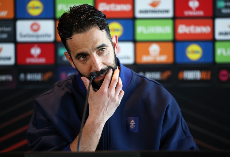 manbetx万博官网-小吧译言家|阿莫林专访:想在曼联干满20年 按照标准干就完事了