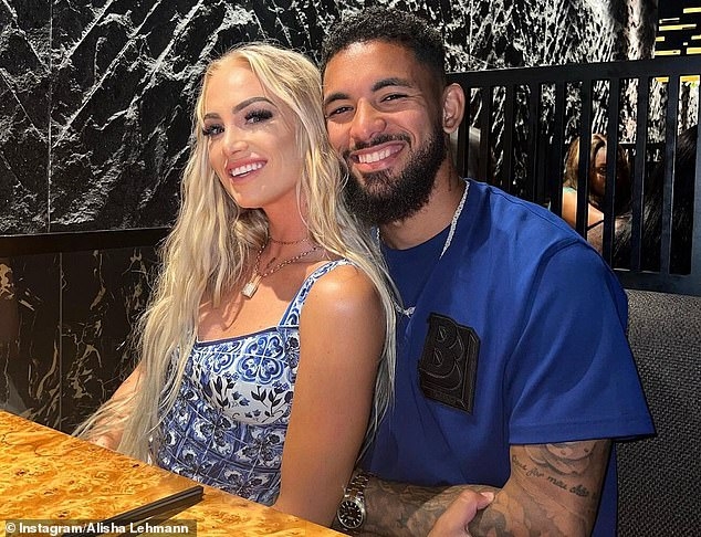 manbetx万博-佳话变闹剧！去年路易斯与女友双双加盟尤文 现两人分手&amp;全部离队