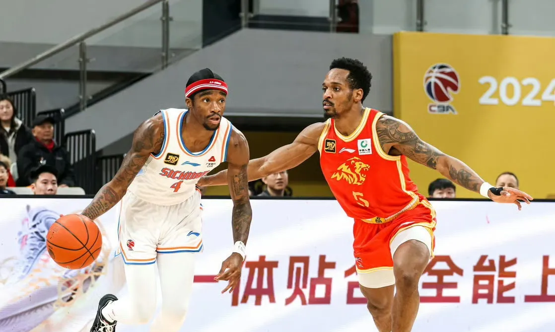 万博体育-2战轰28+22!山西大外援成功验货,下一个拯救球队之人是萨姆纳?