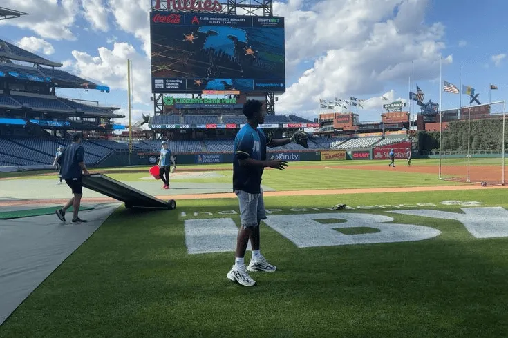 manbetx万博体育-探花秀VJ-埃奇科姆费城之声采访：期待与马克西麦凯恩共成长