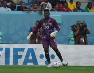 太阳报：奥纳纳在赛后离场时推搡球迷，是出于对自身安全的考虑